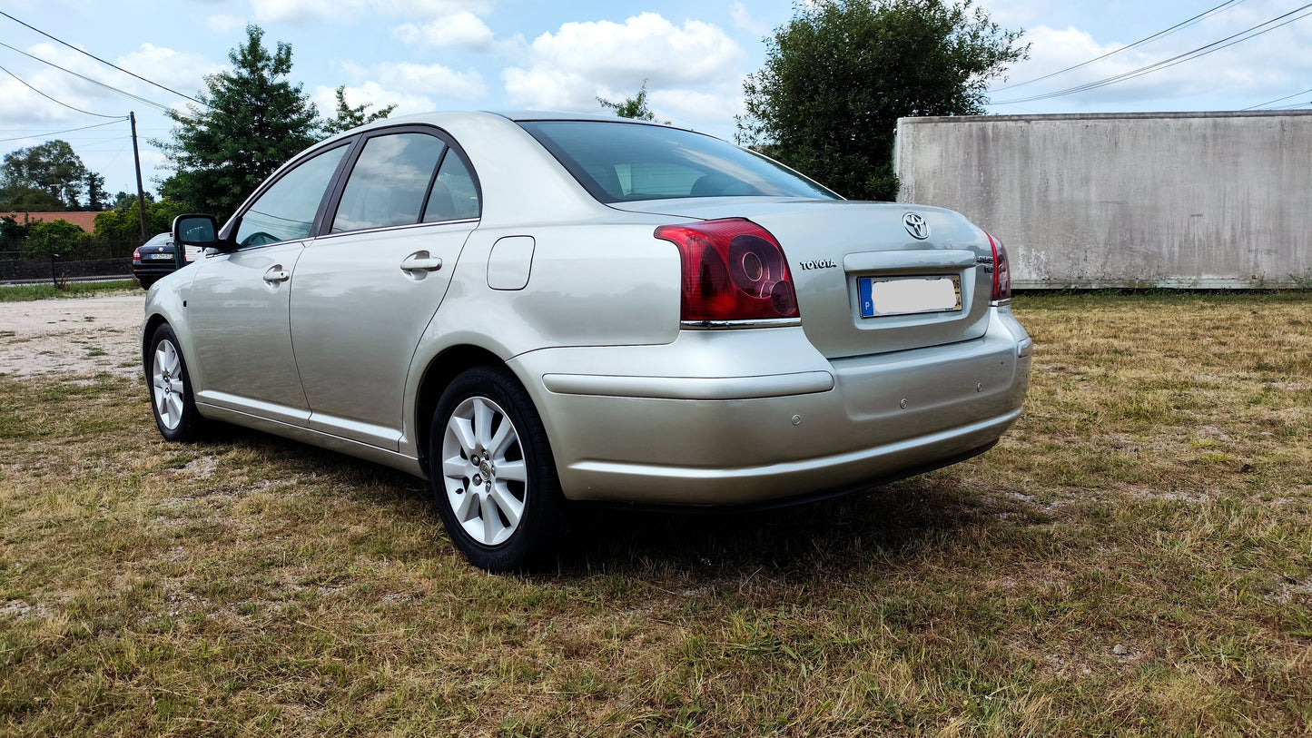 Toyota Avensis Sedan 2.0 D-4D